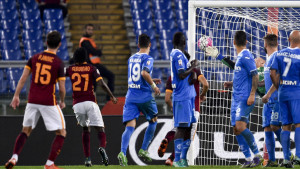 Roma - 17/10/2015 - Stadio Olimpico - Campionato Italiano Serie A 2015-2016 - AS Roma vs Empoli - nella foto: Il gol di Miralem Pjanic / Ph. Fabrizio Corradetti - Ag. Aldo Liverani Sas