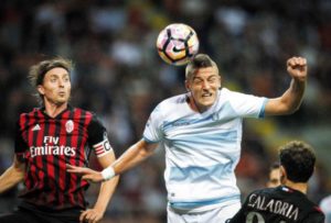Foto LaPresse/Spada20 Settembre 2016 Milano (Italia) Sport Calcio Milan vs Lazio - Campionato italiano di calcio Serie A TIM 2016/2017ʭ Stadio "Giuseppe Meazza" Nella foto: milinkovic montolivoPhoto LaPresse/SpadaSeptember 20, 2016 Milan (Italy)Sport SoccerMilan vs Lazio - Italian Football Championship League A TIM 2016/2017 - "Giuseppe Meazza" Stadiumʉn the pic: milinkovic montolivo