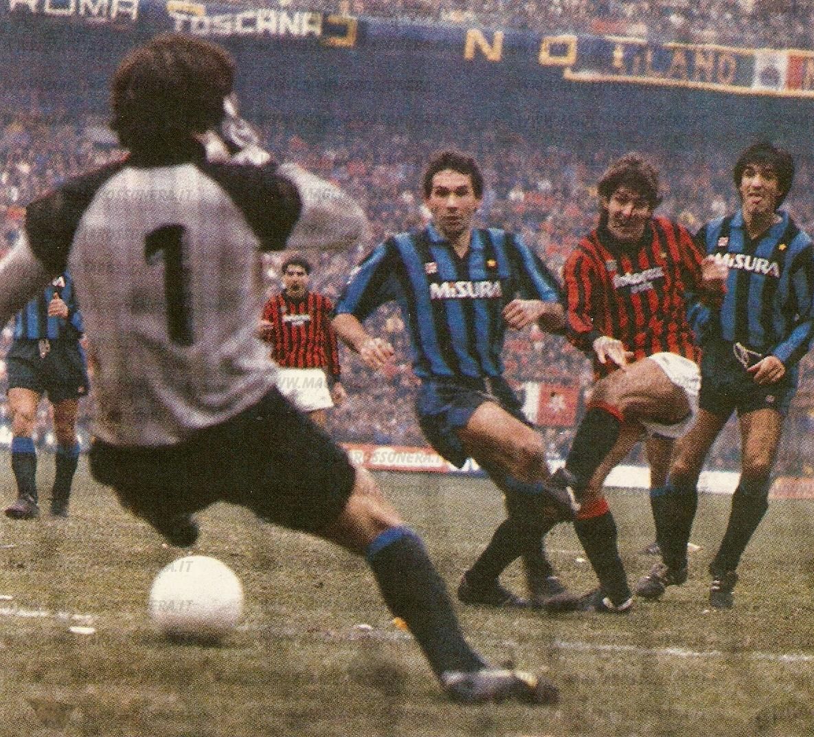 MILANINTER...1 GIORNO, DOMENICA 1° DICEMBRE 1985 ROSSI E SPETTACOLO